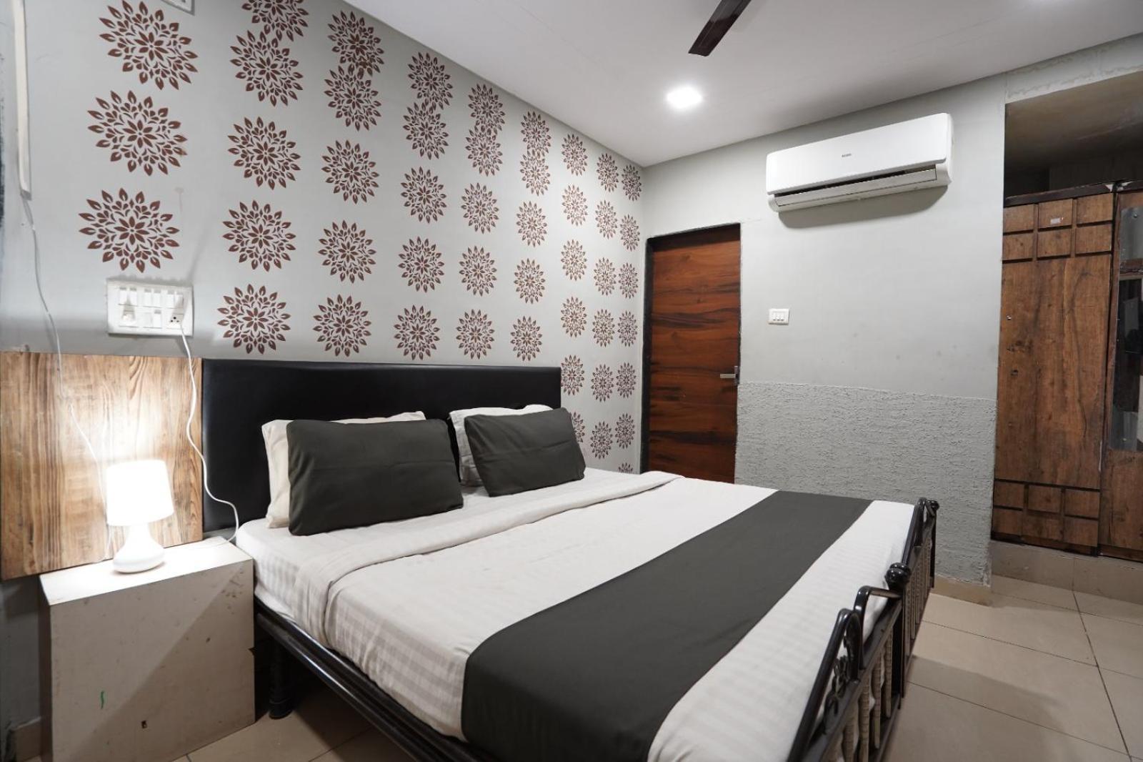 Hotel Sai Inn, Ahmedabad Airport Extérieur photo